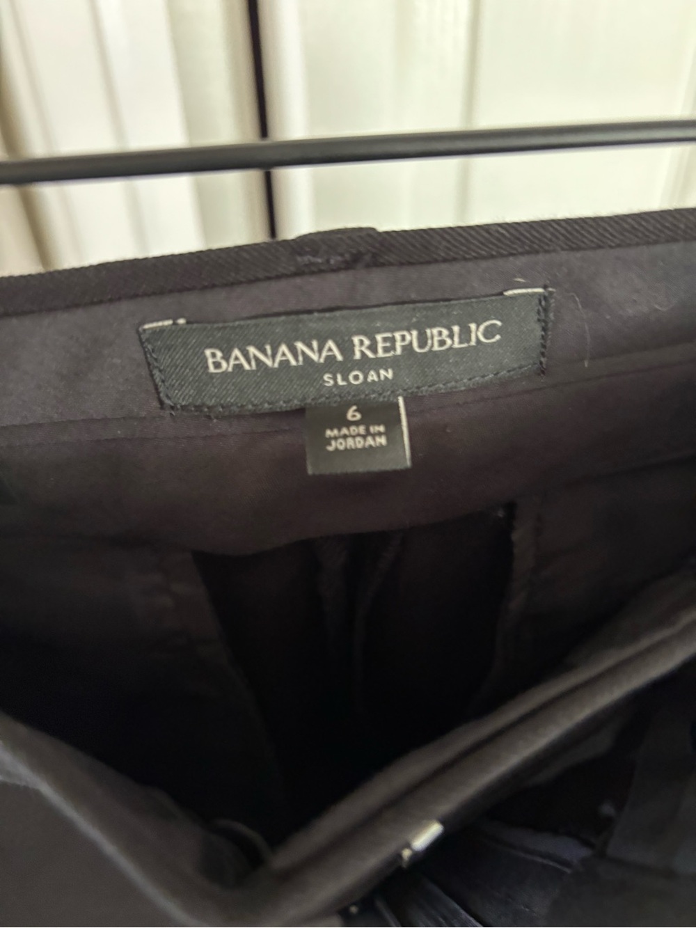 Banana Republic Sloan Slim Straight Crop Pants, Black, Size 6, Tailored Trousers - Picture 5 of 10